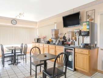 Super 8 By Wyndham Ashland Ξενοδοχείο Εστιατόριο φωτογραφία